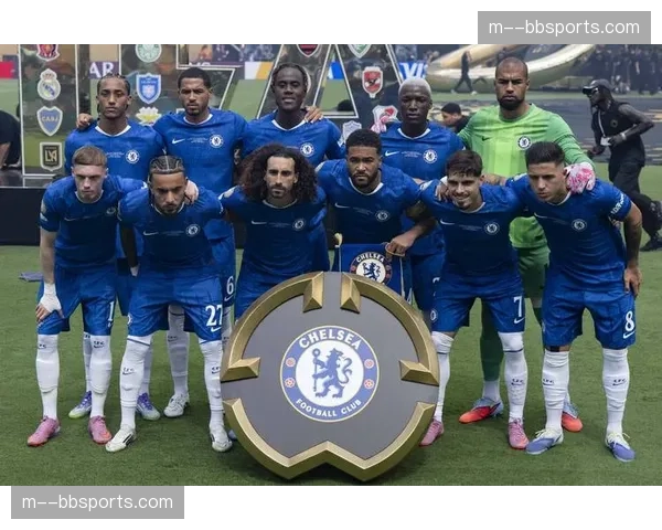 切尔西阵容轮换的战术连贯性：桑切斯门将位置与后防线配合问题